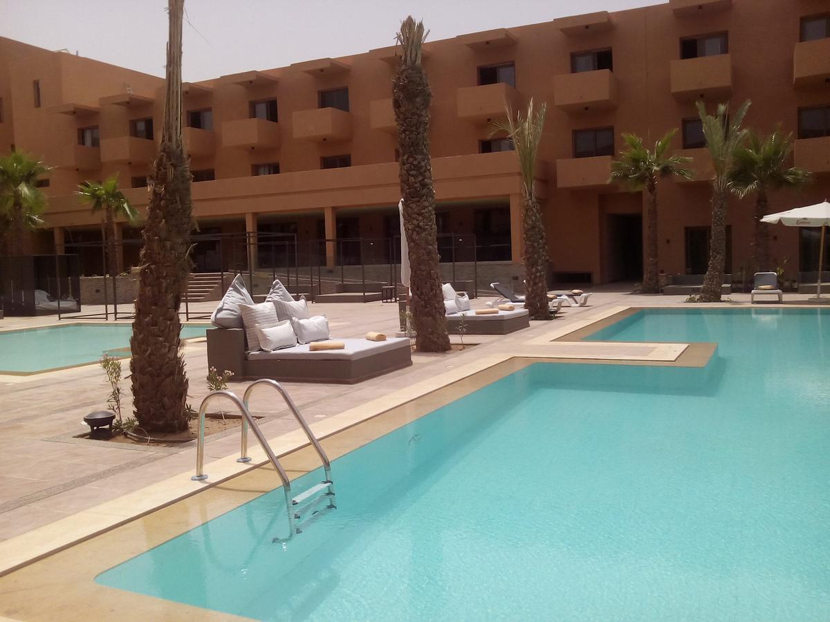 Oasis Palm 4*